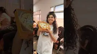 Purva Mantri - ghevar khaao aap sab ke liye ❤️ #purvamantri #metador #trendingvideo #trendingsong