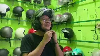 KE KLITIKAN BELI HELM & JAJAN ESBUAH VIRAL DI SOLO