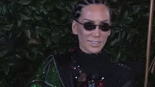 SEVNULA GOLA GUZA Naša seksi pevačica se savila, usledilo je pitanje DA LI UOPŠTE NOSI VEŠ