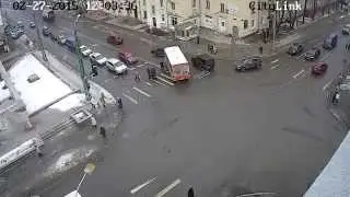 ДТП. Автобус сбил пешехода. Авария в Петрозаводске | 27.02.2015