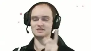 я показал лицо