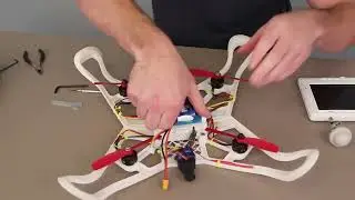 Manufacturing Process with Autodesk Fusion 360 - Video:3.15 Installing the battery and power up test