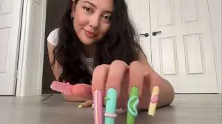 ASMR floor tapping and scratching 💅 LONG nails