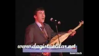 Гаджилав Гаджилаев на пандуре 