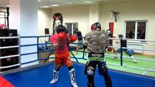 Тренировка по кикбоксингу в FitStudio