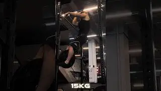 Подтягивания на одной руке +15кг