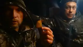 Мужик сломал катушку на глубоком озере