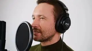 "Кто-то хитрый и большой..." Поет Сергей Савлук