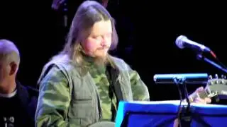 Прощаясь ты смотрела на меня...