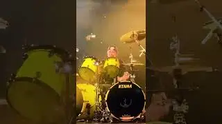 JAMES HETFIELD REACTION TO LARS ULRICH DRUM FAIL LIVE (2023) 