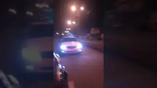 Приора с ёлкой и гирляндами на крыше радует людей ✌