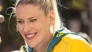 Top 10 Hottest Female Stars Over 6 Ft. Tall