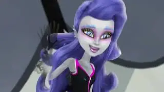 sirena von boo scenes - haunted