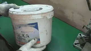 Cool homemade paint bucket. Look what I made of an old bucket!
