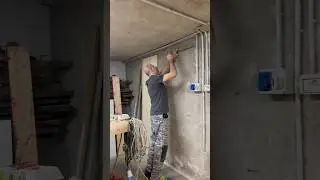 Primo pannello fissato, il cambiamento è in atto.
