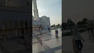 Abu Dhabi UAE 🇦🇪 White Mosque of Sheikh Zed. #habibi #song #mosque