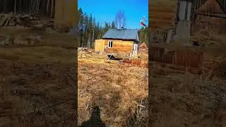 👌Нашли обалденную избу в тайге на берегу реки👍 