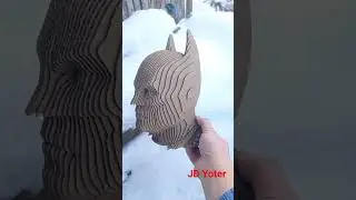 Бэтмен из гофрокартона/конструктор 
