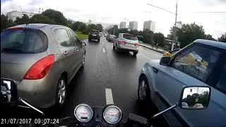 Как я чуть не въехал в "попу" автомобилю!