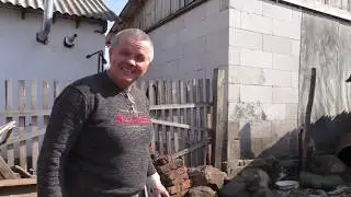 АЛЕКСАНДР ПОМОГАЕТ АННУШКЕ!