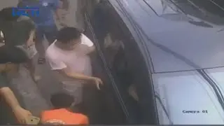 Bocah Tewas Tertabrak saat Duduk di Depan Mobil di Tambora