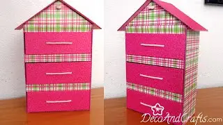 DIY House shaped Organizer - DecoAndCrafts