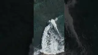 This wave comes together like a zipper 🤯