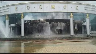 УАЗ протаранил кинотеатр The car rammed in the theater