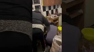Поддержала подругу