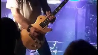 Don't Cry solo - Hollywood Rose Guns N