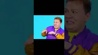 девушка ест тараканов в шоколаде полная сцена