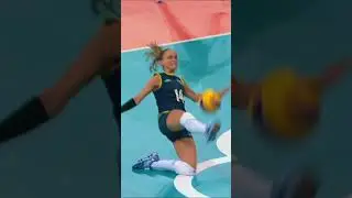 Volleyball save of the year 😳🏐 #volleyball #sports #viral #fyp #athlete #crazy