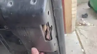 Jeep TJ tailgate lock issue