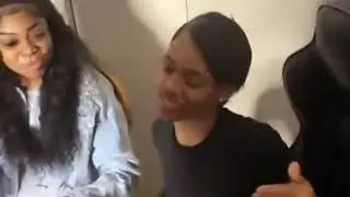 Hot lesbian threesome 🥵💦