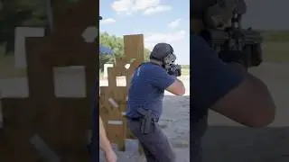 Steady your carbine shot while walking! #tactical #tactics #tacticalshooter #mil #military #edc
