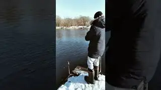 Рыба на каждом забросе!!!  Рыбалка в феврале на спиннинг!!!