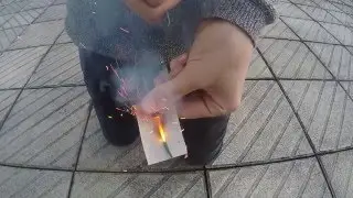 DIY party popper pull ring ignition
