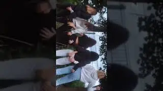 Девушки танцуют под песню ( детка прости я молодой бабник )