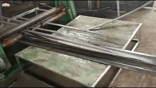 Vertical Slat Fence Manufacturing   Slats Pressed Straight