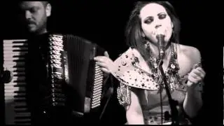 טליה אליאב - מחזיקה חזק