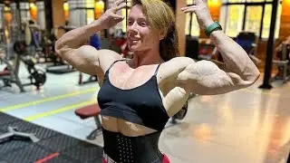 the most shredded female bodybuilder Yulia Glazycheva female bodybuilding MR OLYMPIA 2023 Her biceps