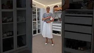 Spring outfit with midi skirt and stripes #outfitideas #springoutfits #moda