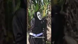 Quando costuro descalço