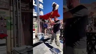 Er stellte ein Jahrmarktspiel aus 😮