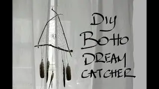 DIY BOHO Triangle Dreamcatcher