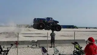 Monsters on the Beach 2019 (Show #1) 9-28-19: Championship Race