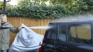 How to clean a car with a pressure washer