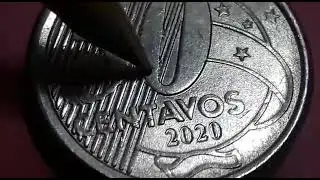 ERROR SOBRECARGADA EN LA BARBILLA Y EN EL 5O BRASIL 50ctvs 2022