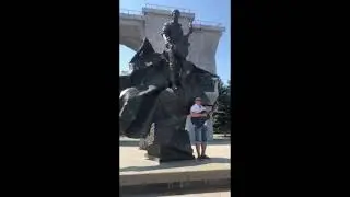 В тени Высоцкого