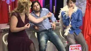 Rasim Ozan Bugün Kime Giydirsem (İsmail Baki)